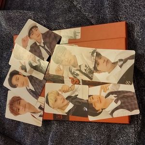 Stray Kidz Christmas EveL standard addition NO holo or regular PC but ⬇️⬇️⬇️